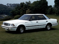 Фото Toyota Crown VII (S120) Правый руль