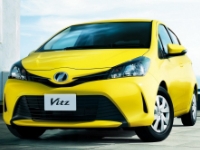 Фото Toyota Vitz III (XP130) 5D Restyle Правый руль