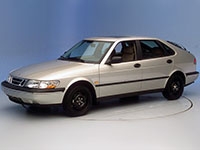 Фото Saab 900 II 5D 