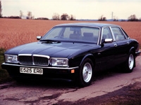 Фото Jaguar XJ II (XJ40) 